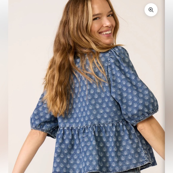 Evereve Lucille Tie Front Blouse Top in Chambray Blue Size Small - Picture 10 of 10